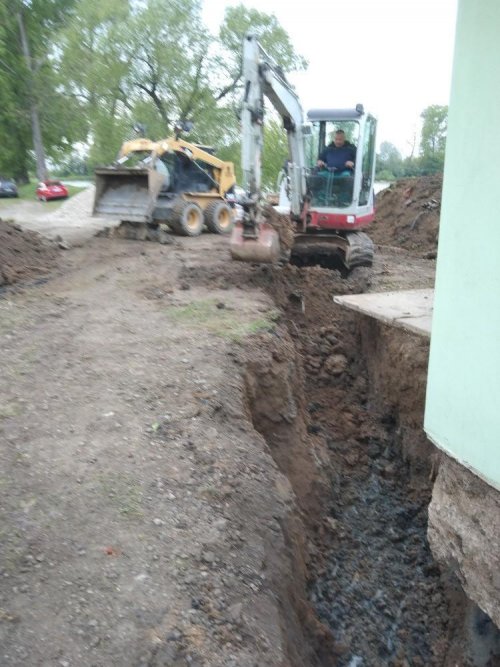 Opravy na rybochovném zařízení ve Staroměstských loukách jsou v plném proudu 3  